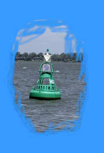 Een boei, baken in zee